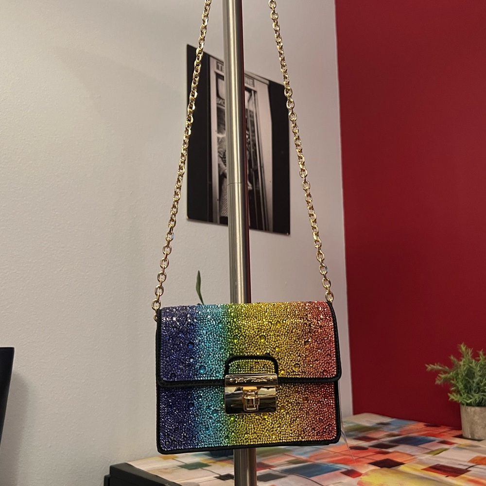 🌈 BETSEY JOHNSON-IN A DREAMWORLD CROSSBODY RAINBOW SPARKLER- NWT!!🌈 Last One!!! - Picture 2 of 11